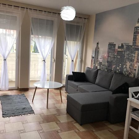 Beach Deluxe Apartman Hajduszoboszlo Exterior photo