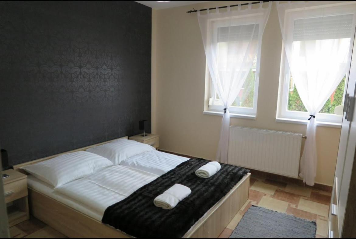 Beach Deluxe Apartman Hajduszoboszlo Exterior photo